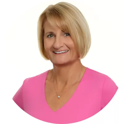 Ann Chauss | CB Global Luxury logo