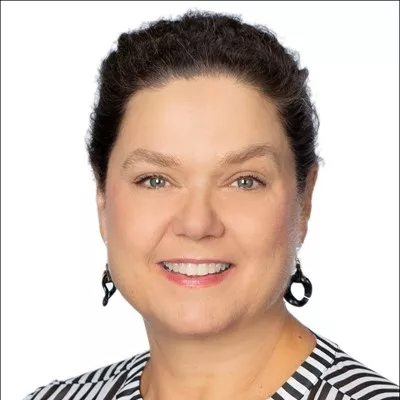 Elizabeth Wyman Real Estate Agent logo