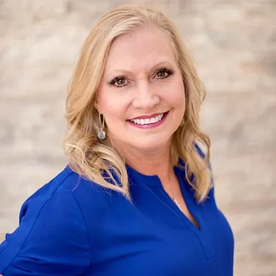 Karla Hutchinson, Realtor® logo