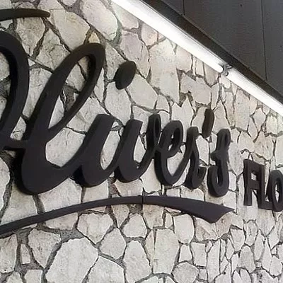 Oliver's Floor Covering logo