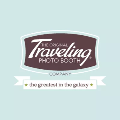 The Traveling Photo Booth logo